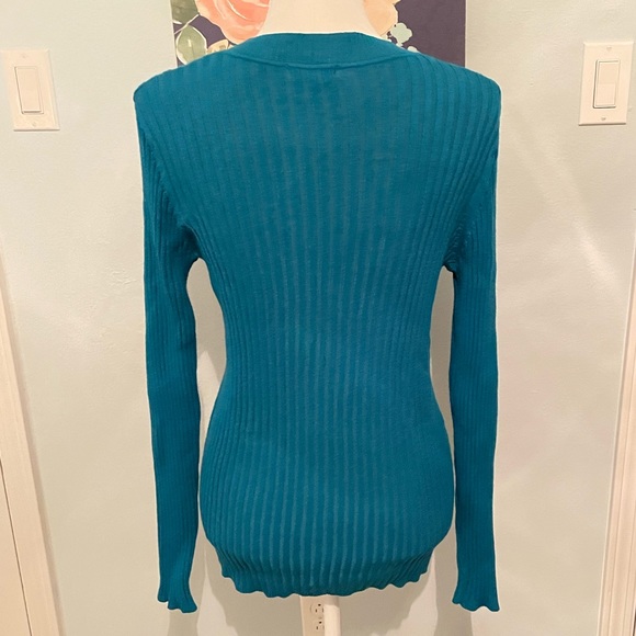 🌷Women’s V Neck Sweater - Picture 3 of 4